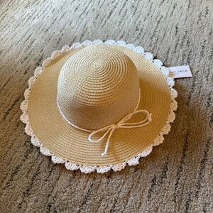 Janie and Jack Beige Hat with White Lace